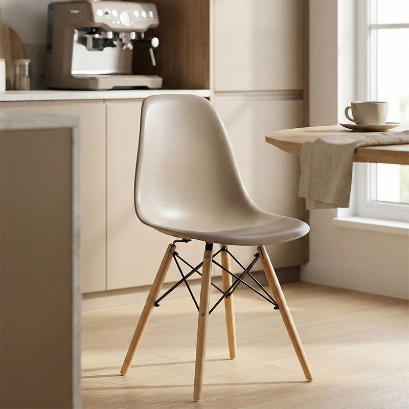 Καρέκλα Julita PP cappuccino με φυσικό πόδι 46x52x80εκ