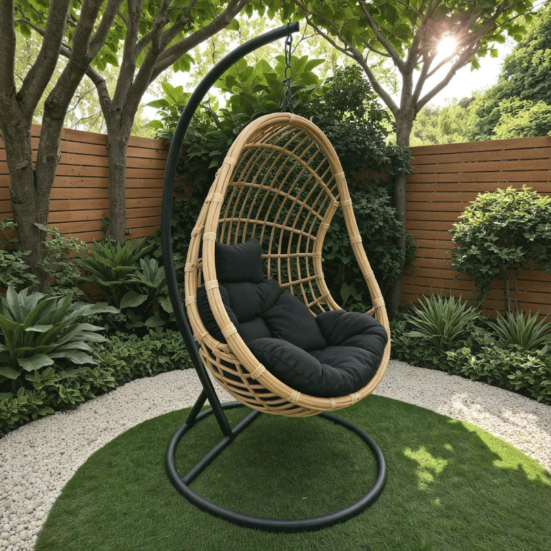 Κούνια φωλιά με βάση Cungo μέταλλο μαύρο- pe rattan μπεζ με μαύρο μαξιλάρι 125x105x195εκ