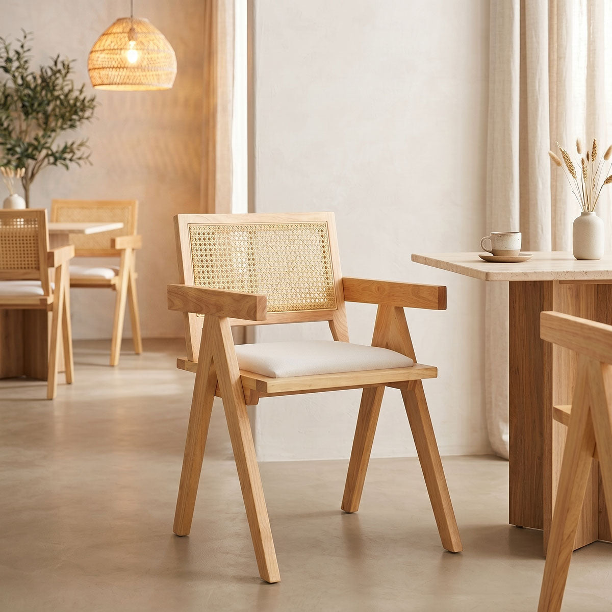 Πολυθρόνα Winslow rubberwood σε φυσική απόχρωση-ύφασμα λευκό 51x54x80εκ